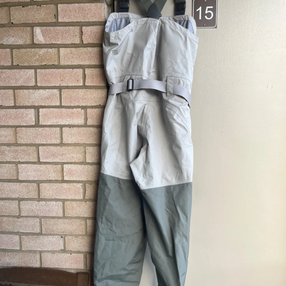 Simms Women's Waders in Gray and Green - Picture 7 of 8